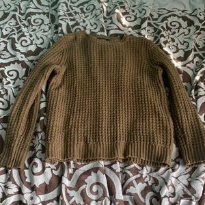 Dark green / brown sweater